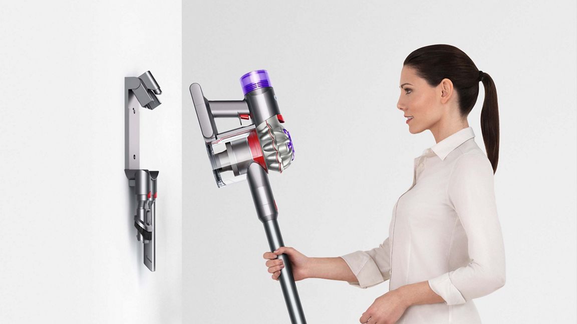 Aspirador sem fios Dyson V8™ Advanced (PrateadoNíquel)
